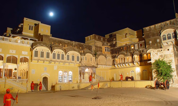 A Complete Guide to Mandawa Fort