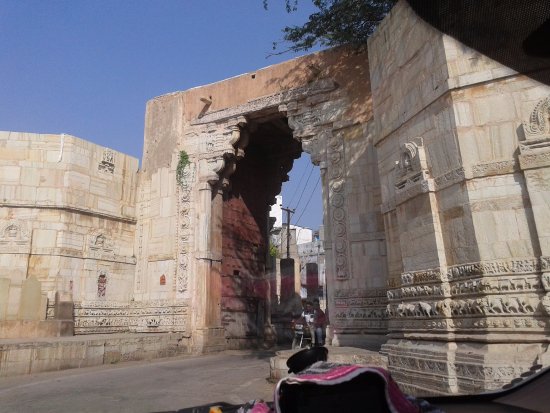 Phatta's Memorial (Ram Pol), Chittorgarh Fort