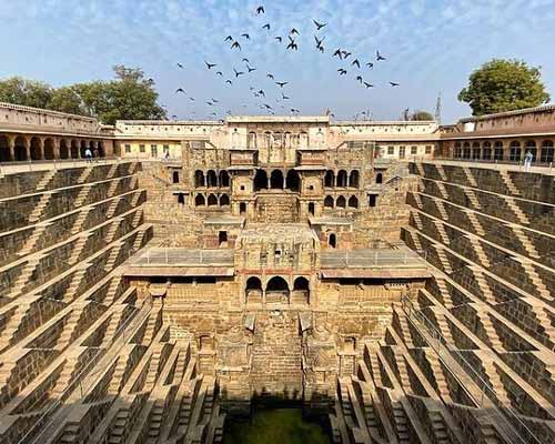Abhaneri Stepwell Taxi Tour from Jaipur